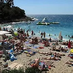 Apartman Caveromane *