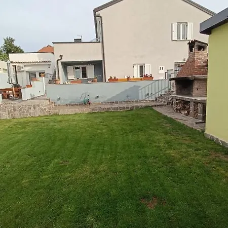 Lägenhet Caveromane *