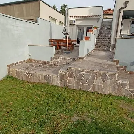 Caveromane Lägenhet