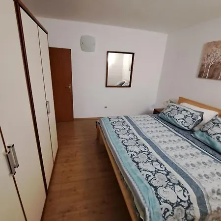 Caveromane Apartament *