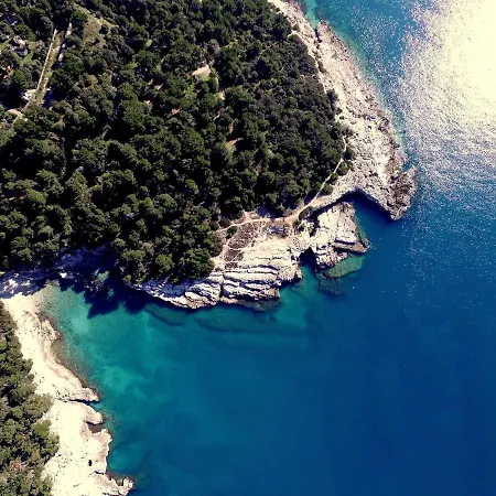 Caveromane Апартаменти Пула