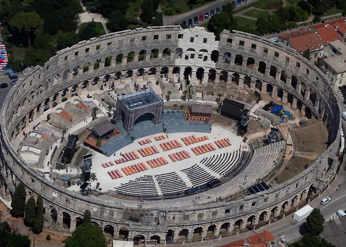 Caveromane Apartmán Pula